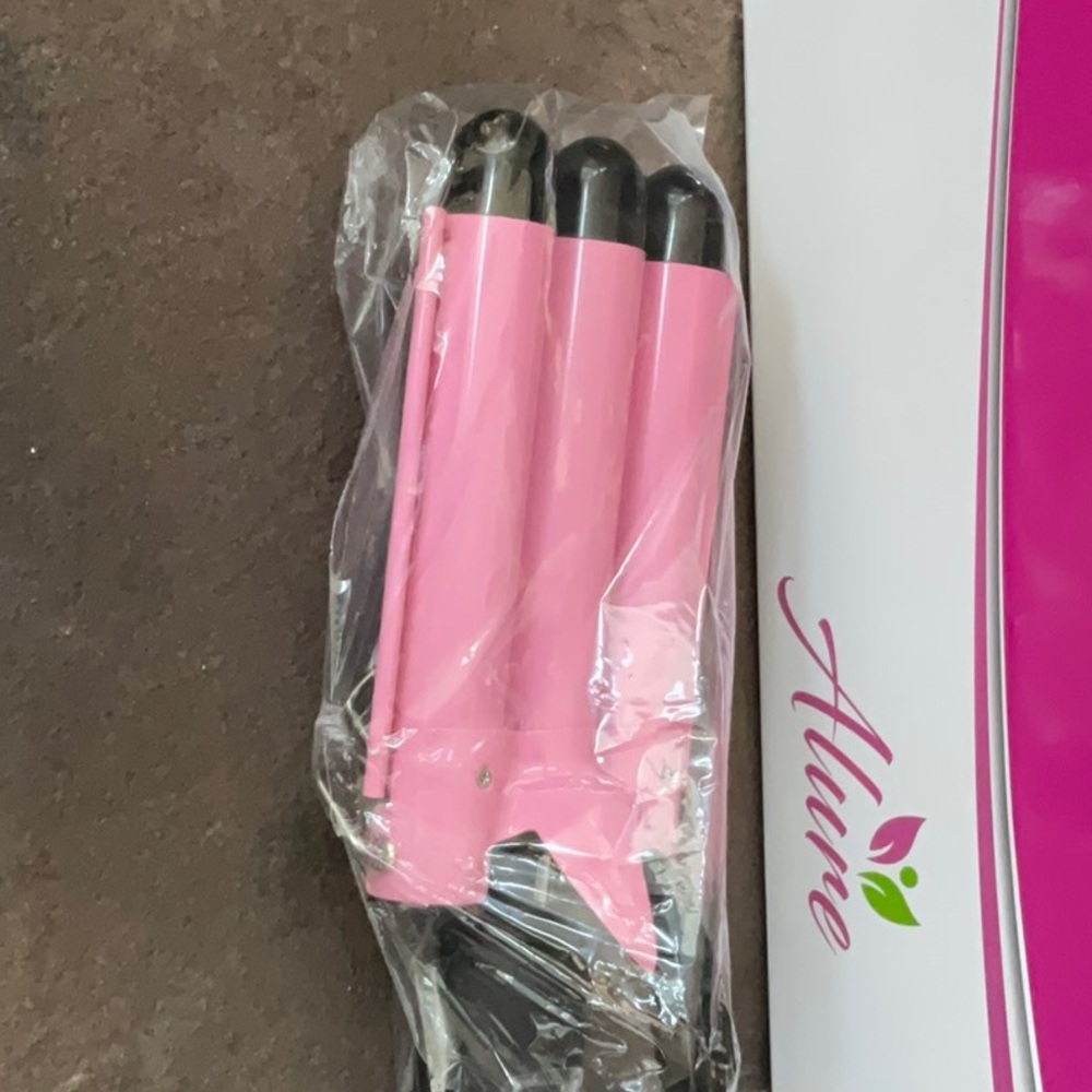Allure 3 barrel curling iron